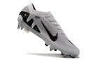BOTA DE FUTBOL NIKE MERCURIAL 15 ELITE SG - CINZA